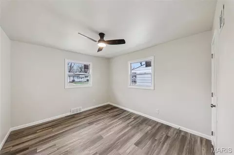 Bedroom - 6621 Dunwold Dr, Berkeley, MO 63134 photo 1 of 5