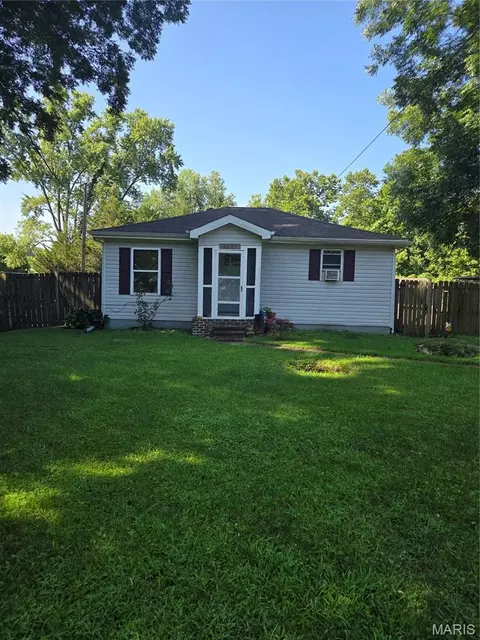 4239 Boles Rd, Labadie, MO 63055