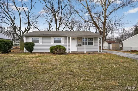 640 Central Pkwy, Florissant, MO 63031