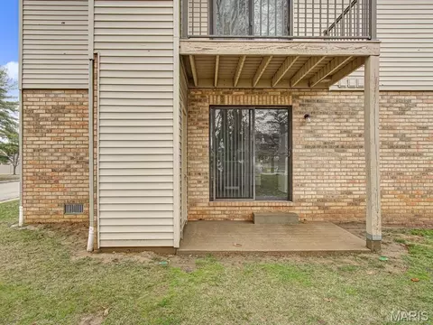 Exterior - 164 Eagle Rdg, O'fallon, IL 62269 photo 3 of 4