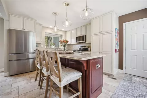 Kitchen - 8 Windfall Ridge Ct, Chesterfield, MO 63005 photo 1 of 2