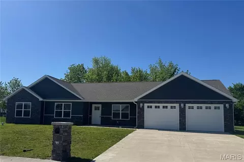 317 Braeburn, Hannibal, MO 63401