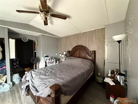Bedroom - 2456 2462 Madison 504, Fredericktown, MO 63645 photo 2 of 2