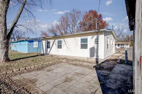 Exterior - 1124 Saint Michael Dr, Cahokia, IL 62206 photo 4 of 6