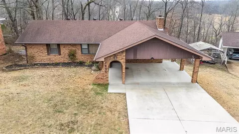 2855 Lakeside Dr, Poplar Bluff, MO 63901