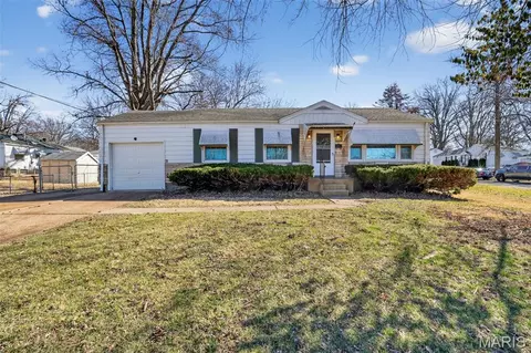 10436 Ewell Dr, Saint Louis, MO 63137