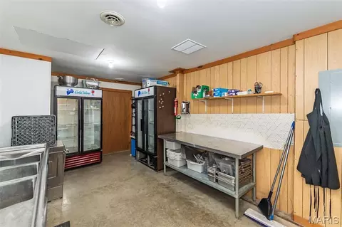 Kitchen - 3166 Highway B, Berger, MO 63014 photo 3 of 5