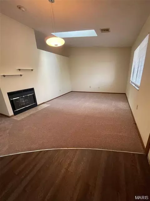 Living - 161-306 Eagle Rdg, O'fallon, IL 62269 photo 1 of 4