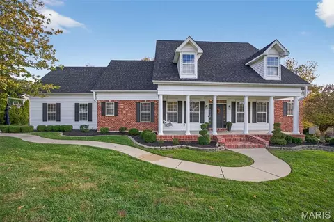 4211 Austin Ridge Dr, Saint Charles, MO 63304