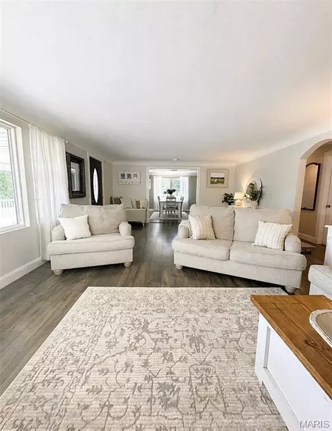 Living - 9081 W 9085 W Red Oak Rd, Rosebud, MO 63091 photo 3 of 3