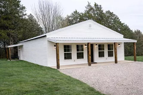Exterior - 9081 W 9085 W Red Oak Rd, Rosebud, MO 63091 photo 4 of 8
