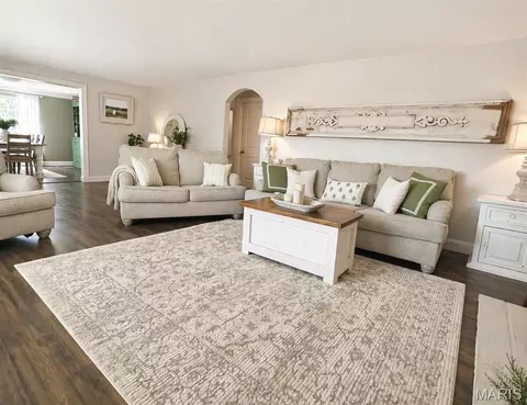 Living - 9081 W 9085 W Red Oak Rd, Rosebud, MO 63091 photo 2 of 3