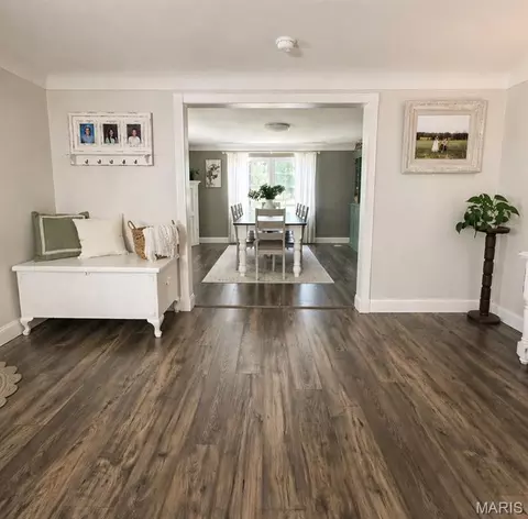 Entry Way - 9081 W 9085 W Red Oak Rd, Rosebud, MO 63091 photo 1 of 2