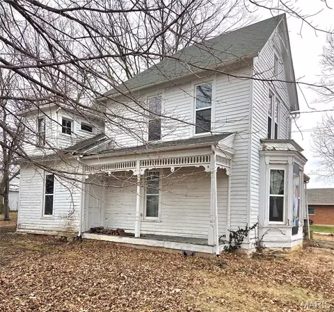 302 Logan St, Palmyra, MO 63461