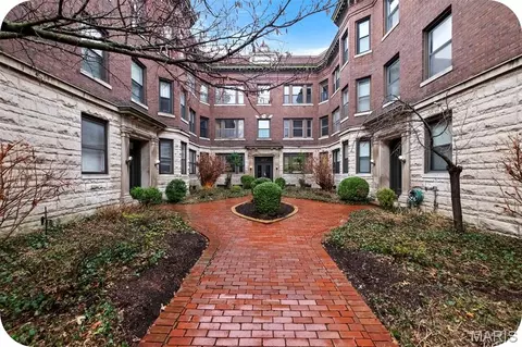 377 N Taylor Ave #3N, Saint Louis, MO 63108