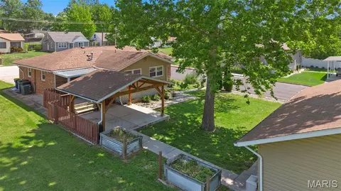 Exterior - 1428 E 6th St, Washington, MO 63090 photo 9 of 10