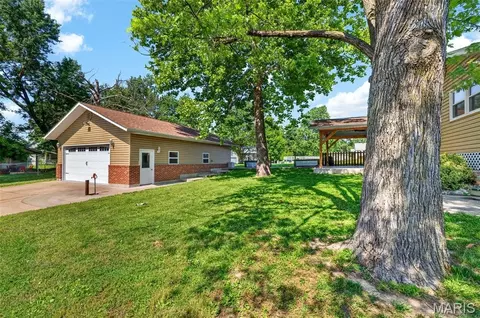 Exterior - 1428 E 6th St, Washington, MO 63090 photo 2 of 10