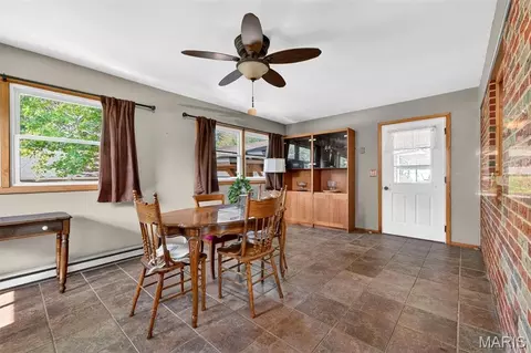 Dining - 1428 E 6th St, Washington, MO 63090 photo 1 of 3