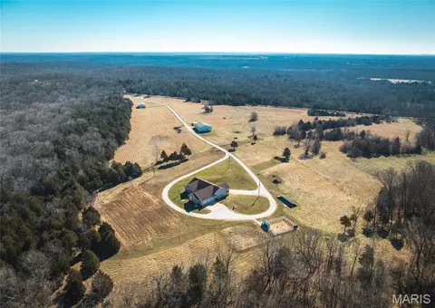 11373 Thunder Ridge Rd, Richwoods, MO 63071