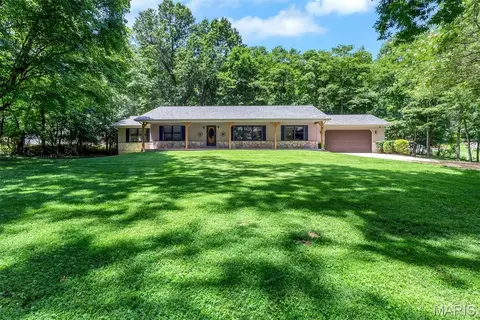 2469 Wild Valley Dr, High Ridge, MO 63049