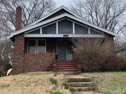 2031 Switzer Ave, Saint Louis, MO 63136