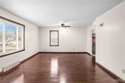 Living - 269 S Barat Ave, Ferguson, MO 63135 photo 3 of 3