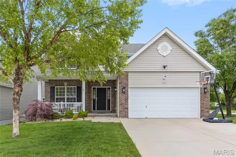 101 Wyndcrest Ct, Lake Saint Louis, MO 63367