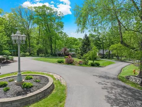 18525 Sassafras Place Dr, Wildwood, MO 63038