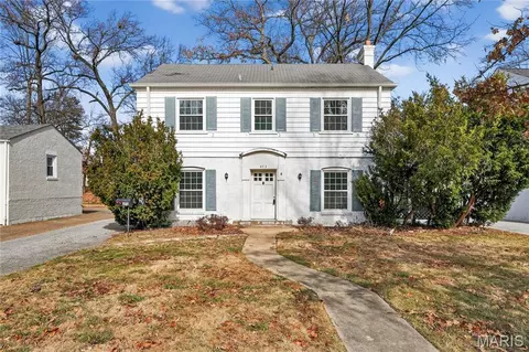 473 Catalina Ave, Webster Groves, MO 63119