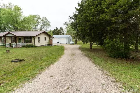 Exterior - 106 Rose St, Crocker, MO 65452 photo 2 of 9