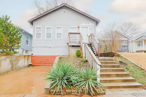 4660 Dewey Ave, Saint Louis, MO 63116