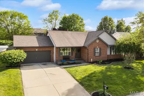 958 Northwestern Ave, Fairview Heights, IL 62208