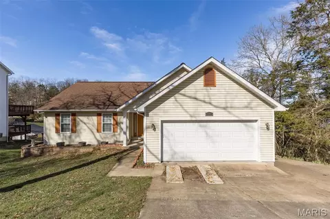9367 E Vista Dr, Hillsboro, MO 63050