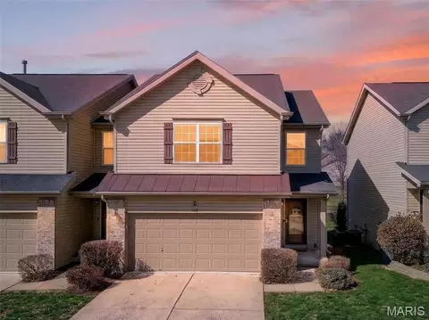 519 Country Circle Dr, Lake Saint Louis, MO 63367