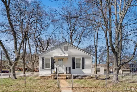 25 Jonell Ct, Saint Louis, MO 63114