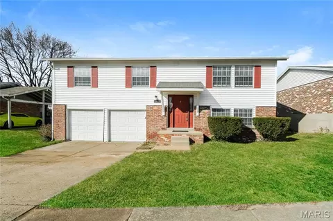 2519 Millvalley Dr, Florissant, MO 63031