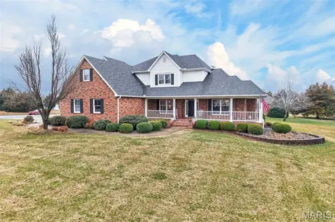 1550 Cedar Lawn Dr, Lebanon, MO 65536