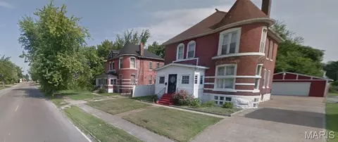 3101 Bond Ave, East St Louis, IL 62207
