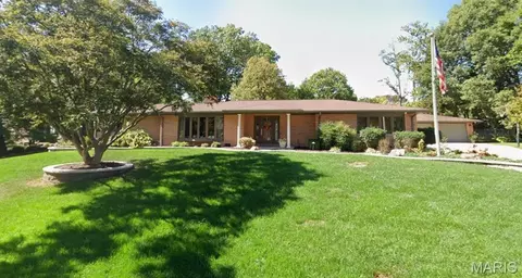 37 Ednick Dr, Swansea, IL 62226