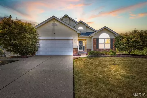 3 Jeremy Ct, Arnold, MO 63010