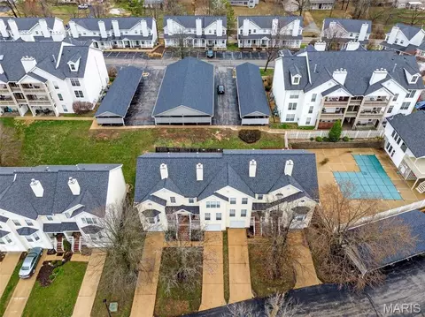 View/Area - 1503 Whispering Creek Dr, Ballwin, MO 63021 photo 2 of 3