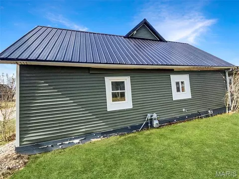Other - 407 E Salling St, Perry, MO 63462 photo 1 of 2