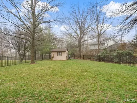 Exterior - 435 Paul Dr, Waterloo, IL 62298 photo 3 of 4