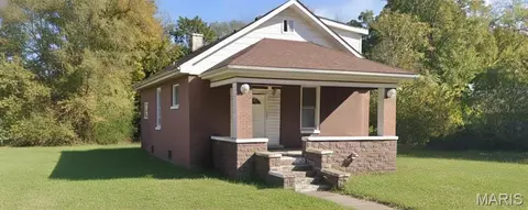 1500 N 47th St, East St Louis, IL 62204