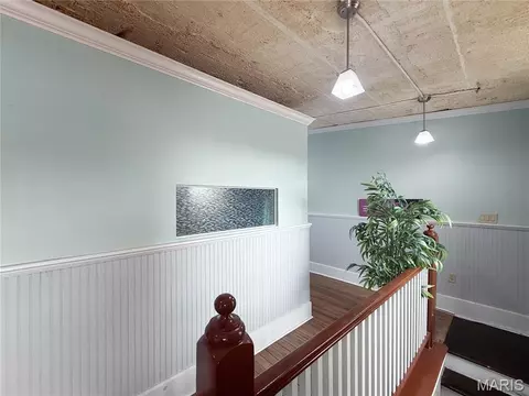 Entry Way - 403 Broadway, Hannibal, MO 63401 photo 3 of 4