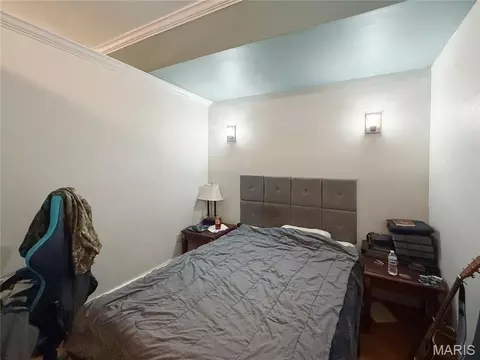 Bedroom - 403 Broadway, Hannibal, MO 63401 photo 2 of 3