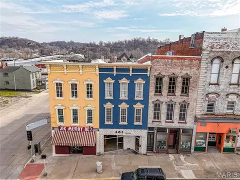 Exterior - 403 Broadway, Hannibal, MO 63401 photo 3 of 5