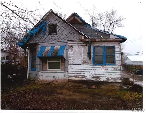 2008 N 57th St, East St Louis, IL 62204