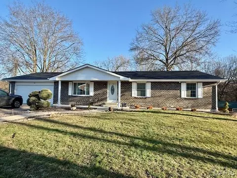 78 Lake Apollo Dr, Hannibal, MO 63401