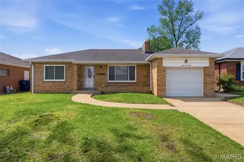 6215 Southland Ave, Saint Louis, MO 63109